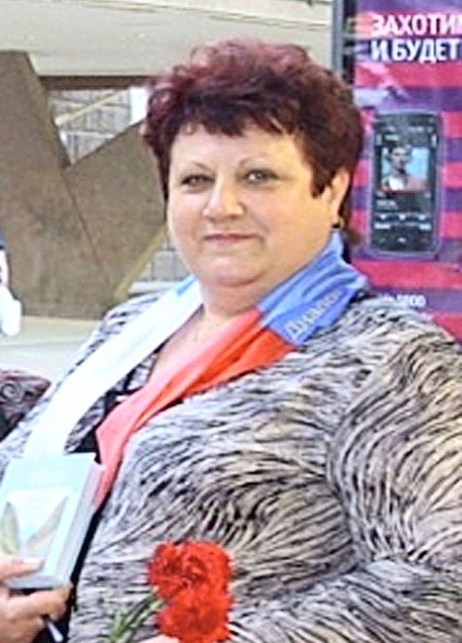 38 лет назад начала работать библиотекарем Людмила Владимировна МАЛЫШЕВа