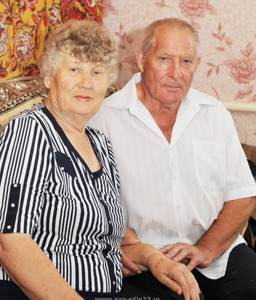 4 августа у Лидии Васильевны и Юрия Александровича АРХИПОВЫХ значительная веха в жизни: они отметят 50-летие совместной жизни.